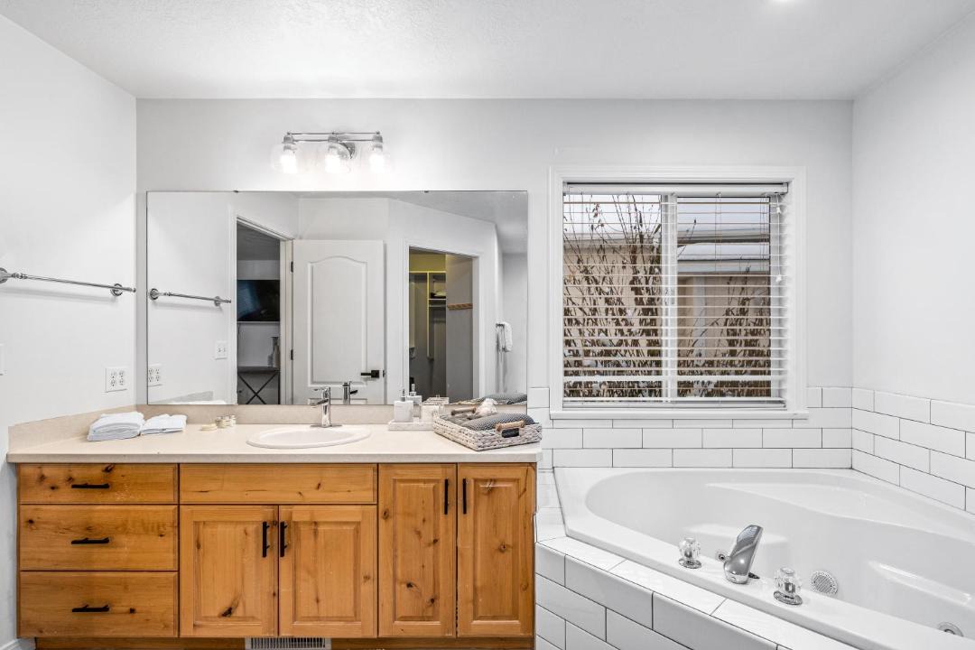 Photo of Kitchen in Logan
