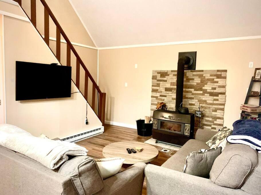Photo of Livingroom in Blakeslee