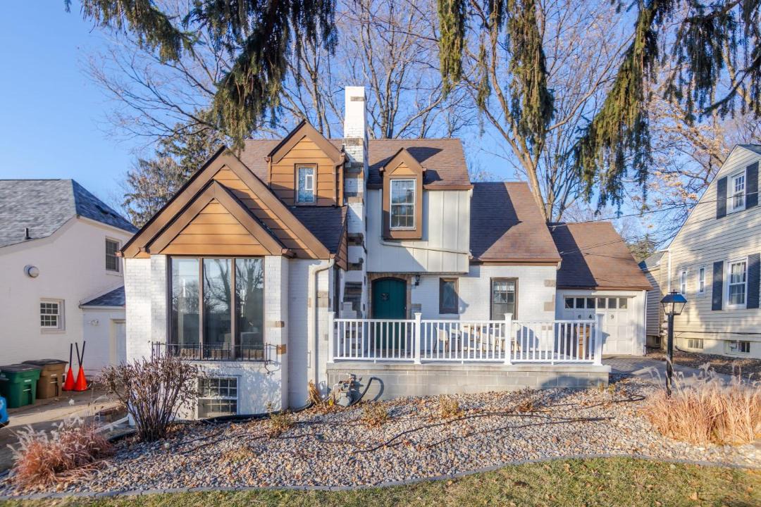 Photo of Others in Windsor Heights
