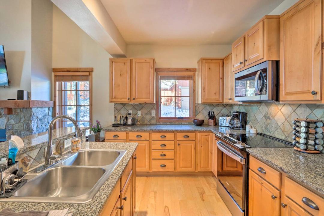 Photo of Kitchen in Tamarack Resort
