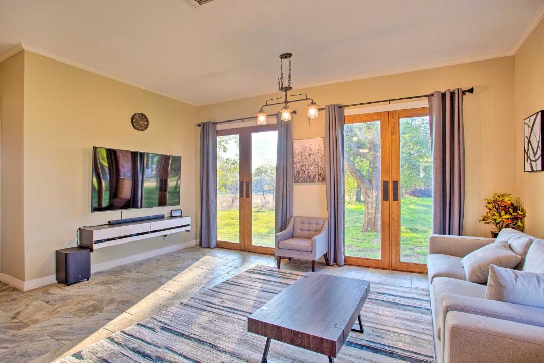 Photo of Livingroom in Gainesville