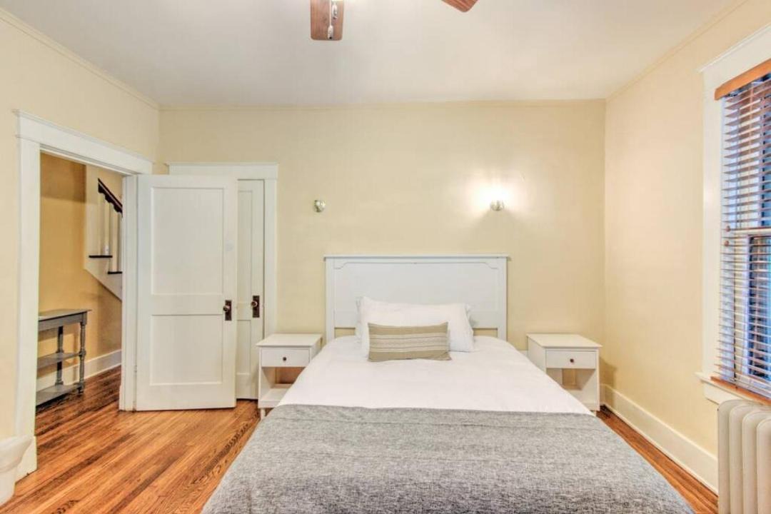 Photo of Bedroom in Cooper-Young Historic District
