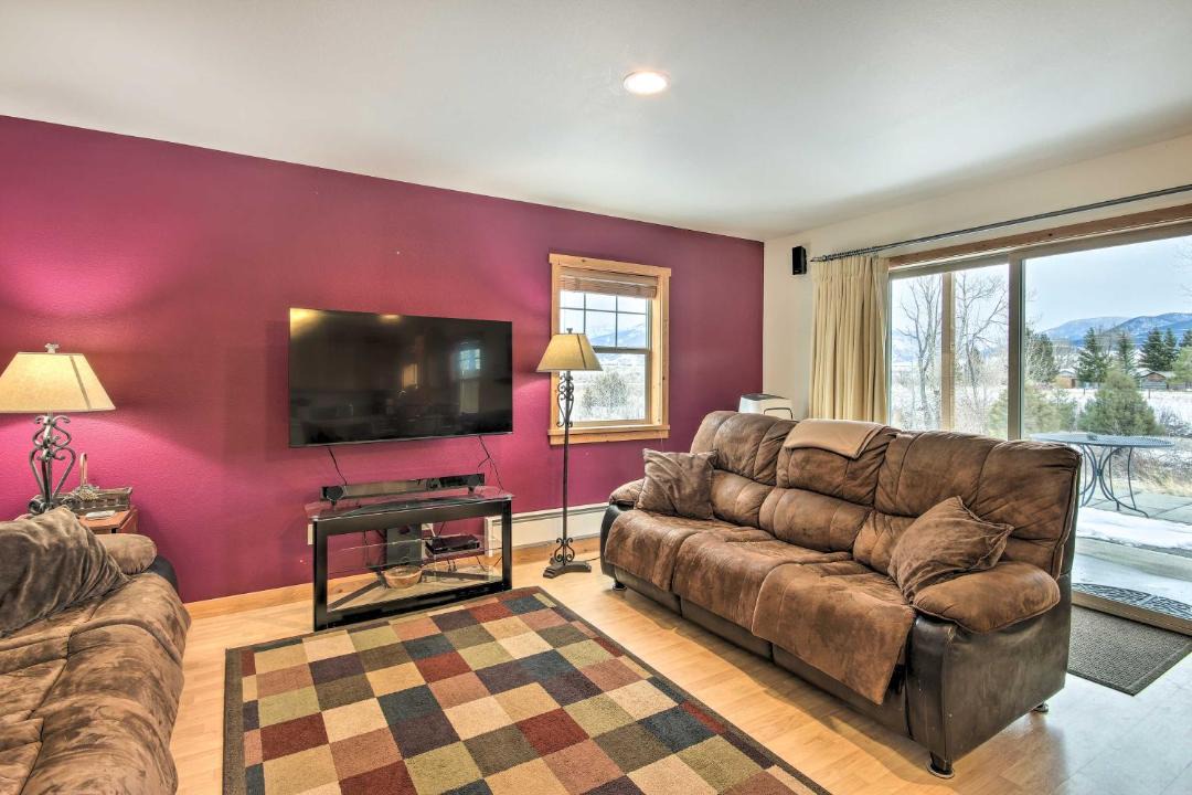 Photo of Livingroom in Emigrant