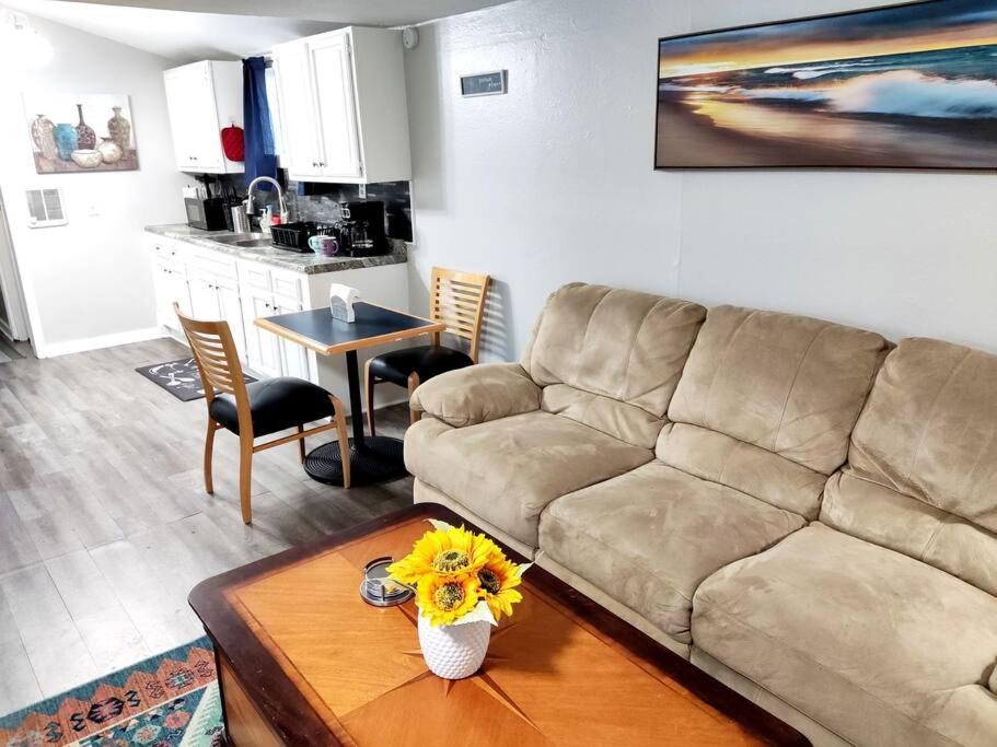 Photo of Livingroom in Greenfield
