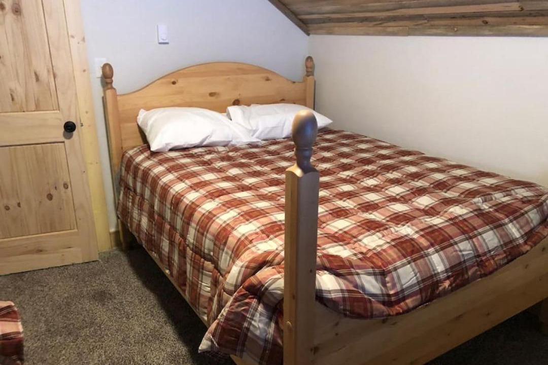 Photo of Bedroom in Island Park