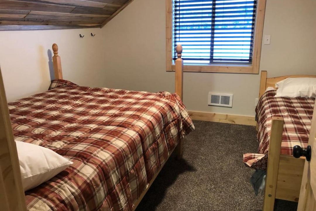 Photo of Bedroom in Island Park