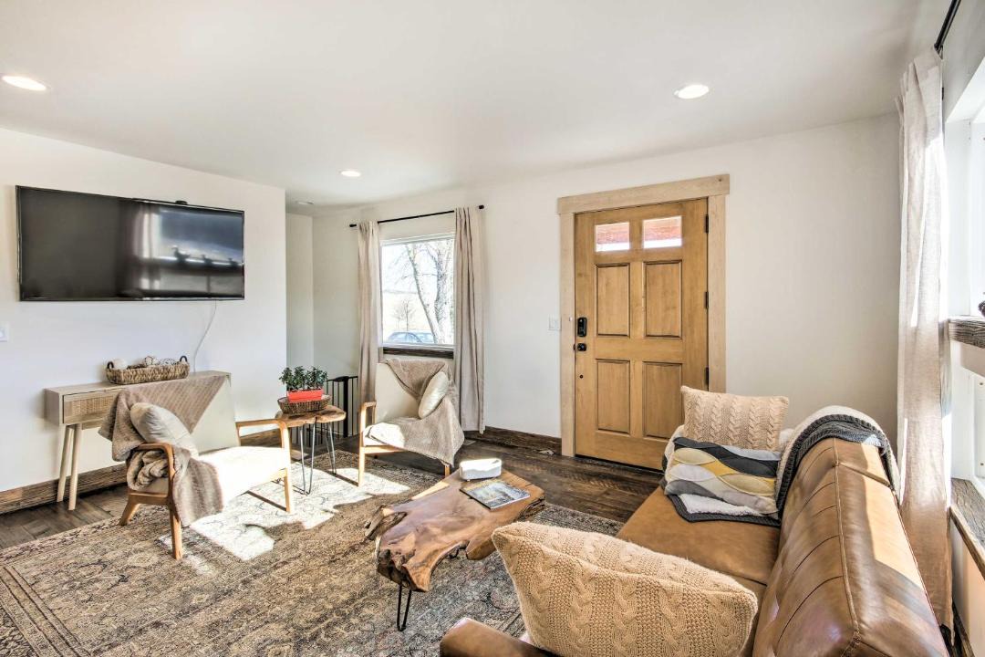 Photo of Livingroom in Livingston