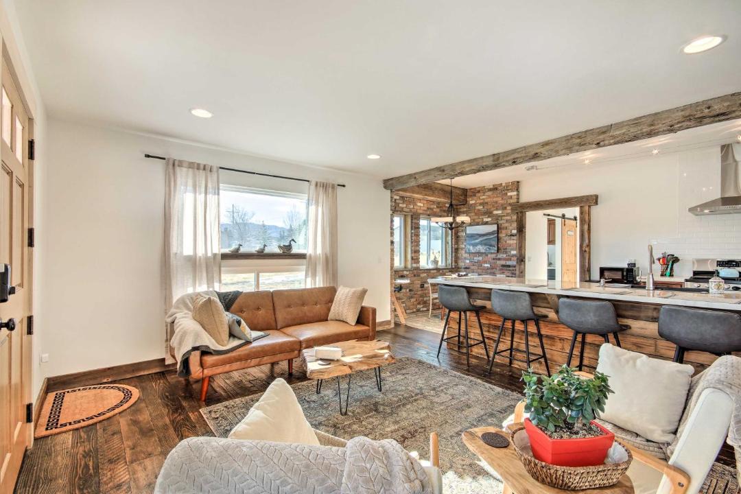 Photo of Livingroom in Livingston