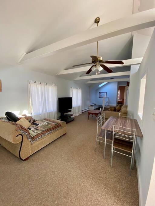 Photo of Livingroom in Holicong