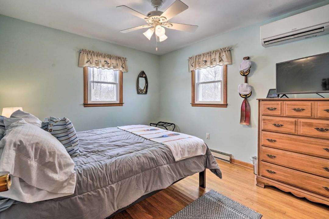Photo of Bedroom in Lakeview