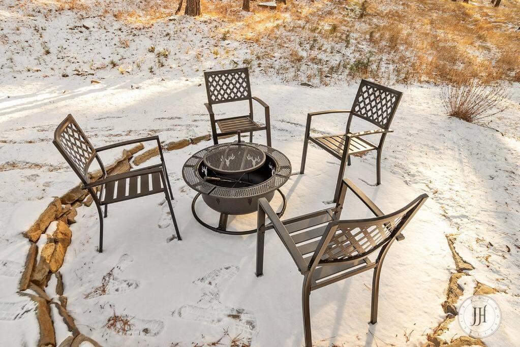 Photo of Patio Balcony in Custer