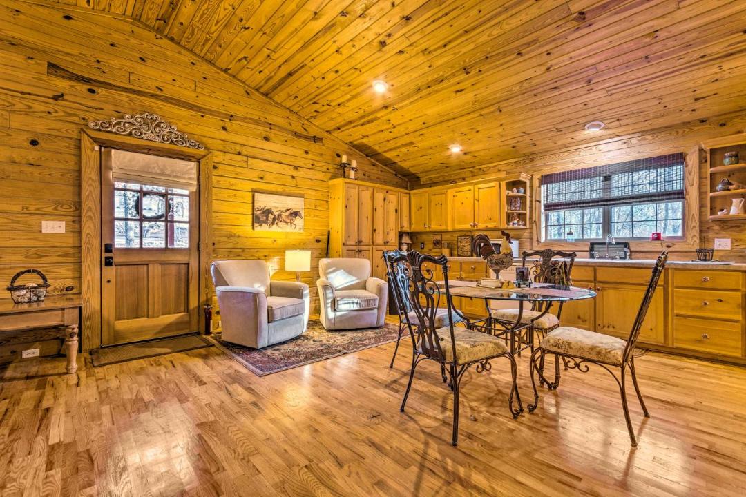 Photo of Livingroom in Cabot