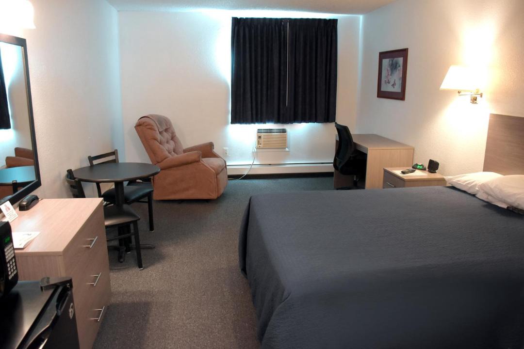 Photo of Bedroom in Glendive