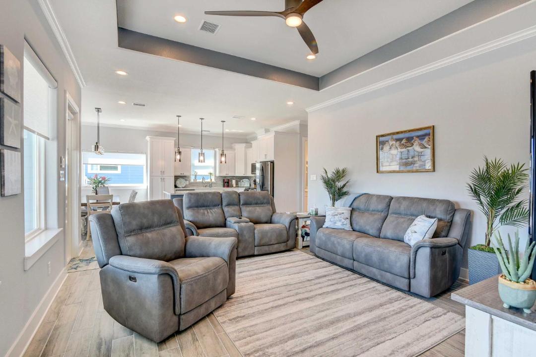 Photo of Livingroom in Terramar Beach