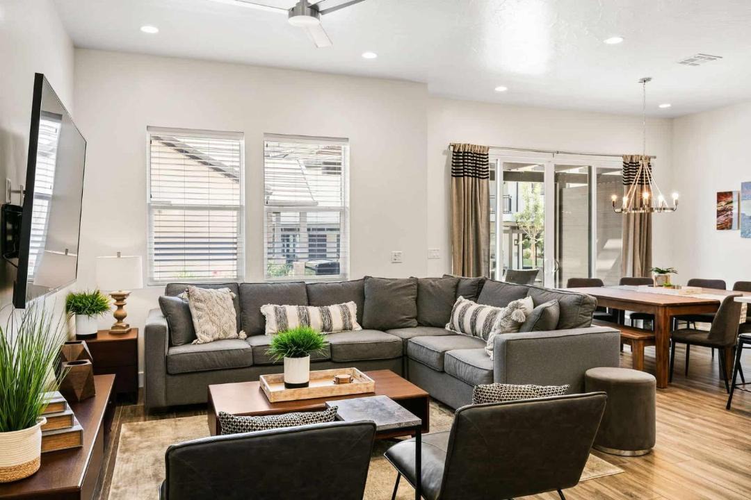 Photo of Livingroom in Washington County
