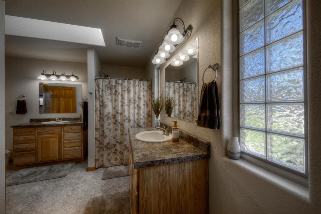 Photo of Bathroom in Benchmark