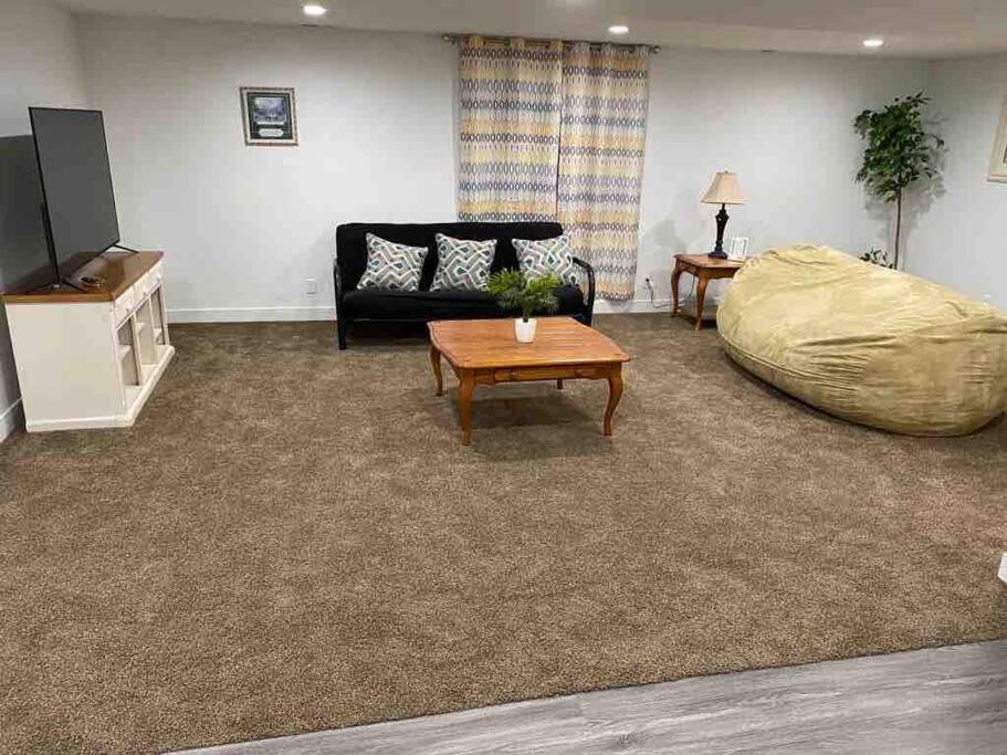 Photo of Livingroom in Tooele