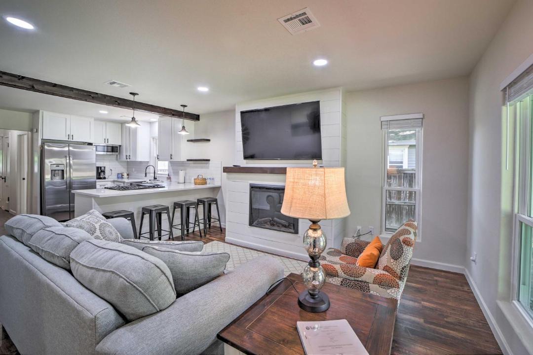 Photo of Livingroom in Florence Park