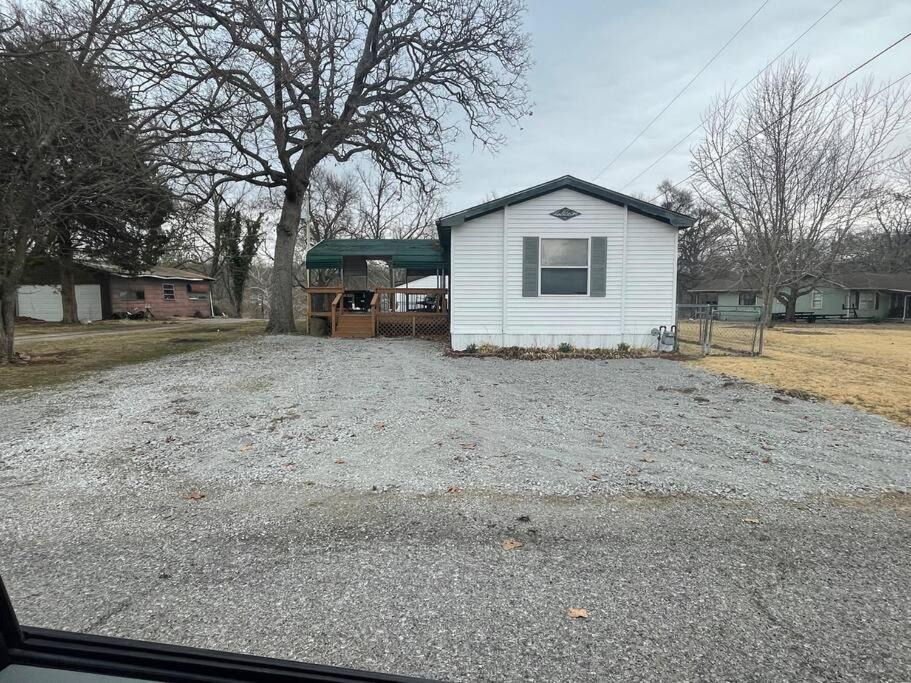Photo of Buildings in Grove