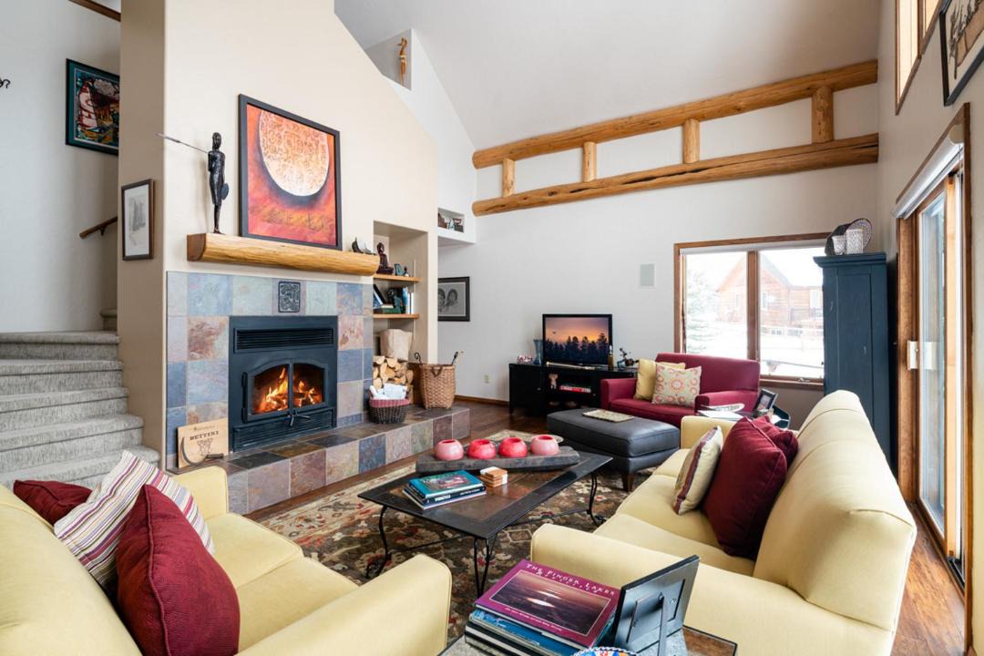Photo of Livingroom in Big Sky
