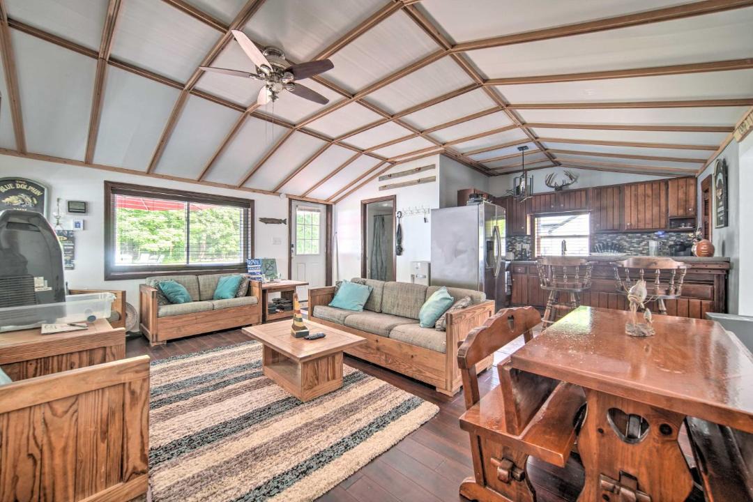 Photo of Livingroom in Westford