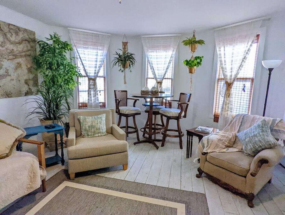 Photo of Livingroom in Tahlequah