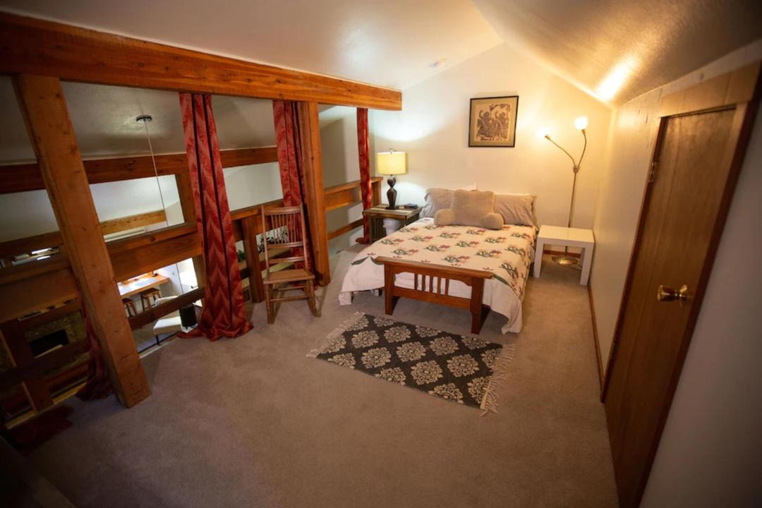 Photo of Bedroom in Moose Wilson Road