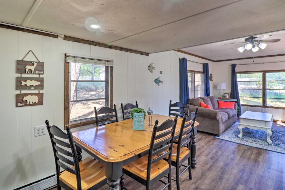 Photo of Livingroom in Lakeside