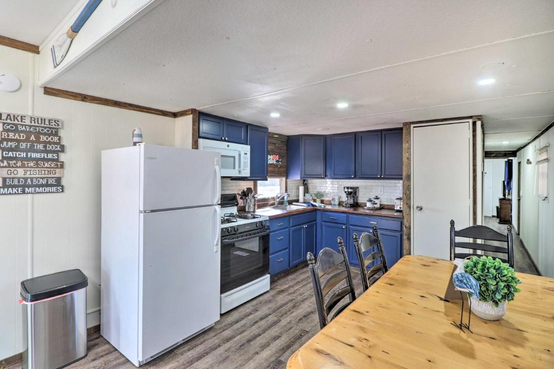 Photo of Kitchen in Lakeside