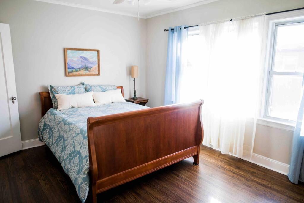 Photo of Bedroom in Florence Park
