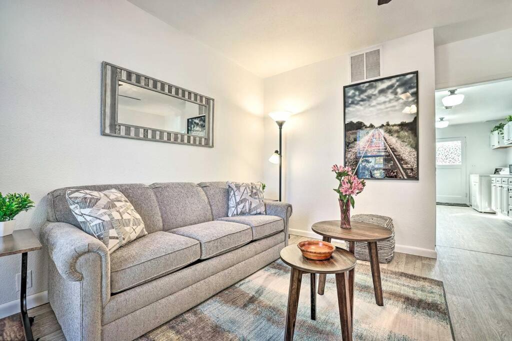 Photo of Livingroom in North End