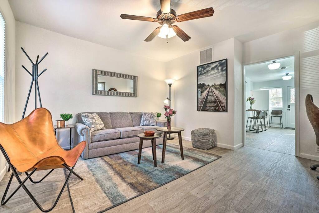 Photo of Livingroom in North End