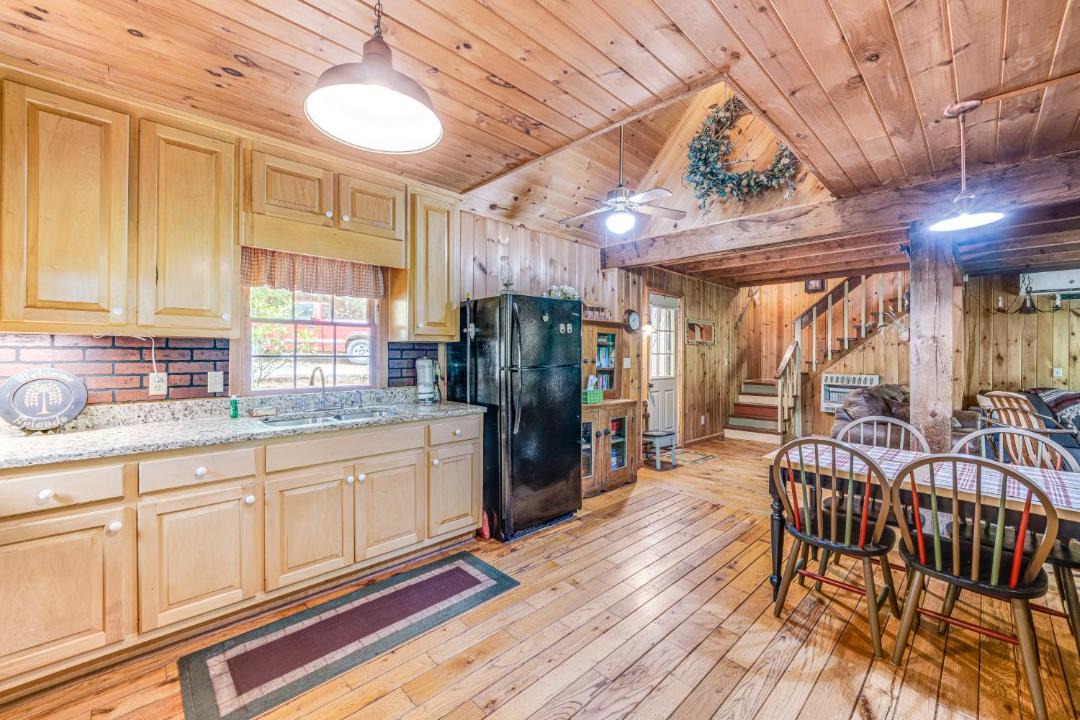 Photo of Kitchen in Raccoon Ridge
