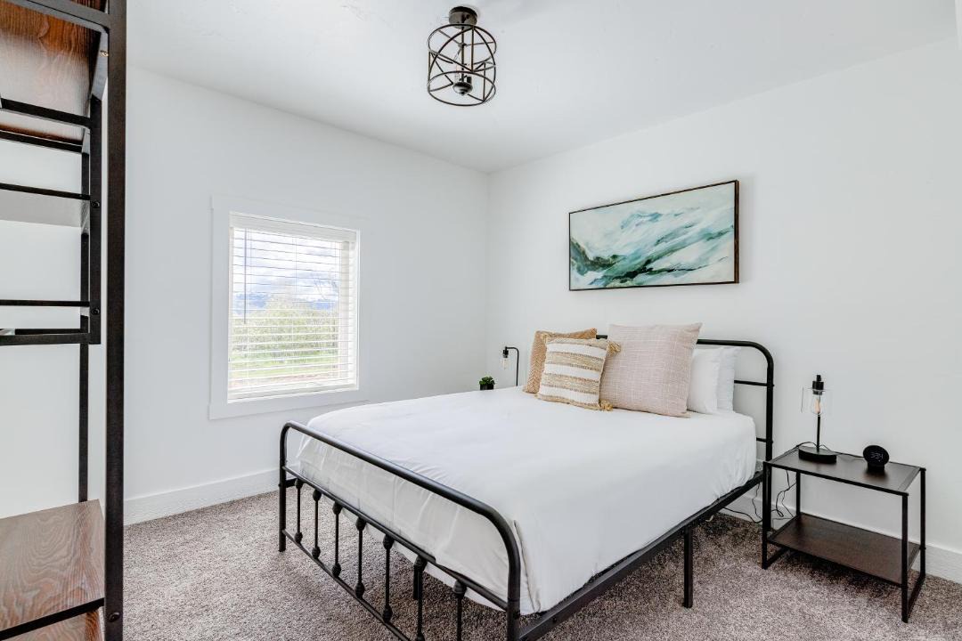 Photo of Bedroom in Victor