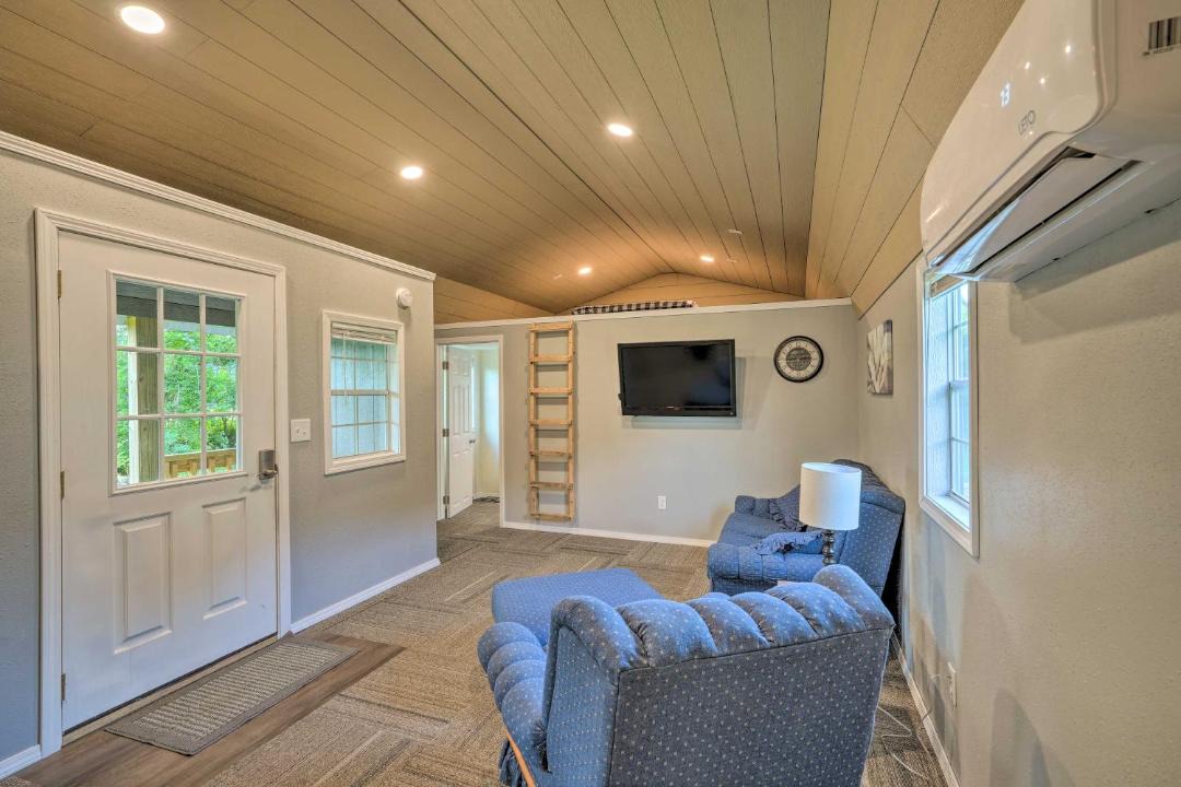 Photo of Livingroom in Montezuma