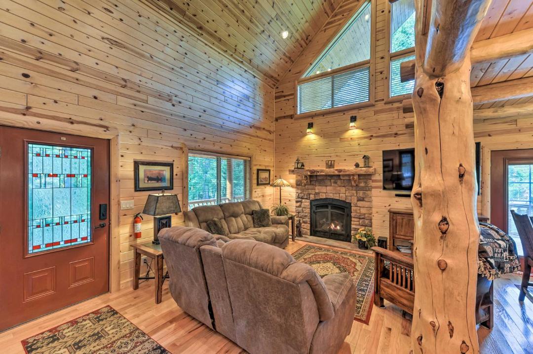 Photo of Livingroom in Island Park