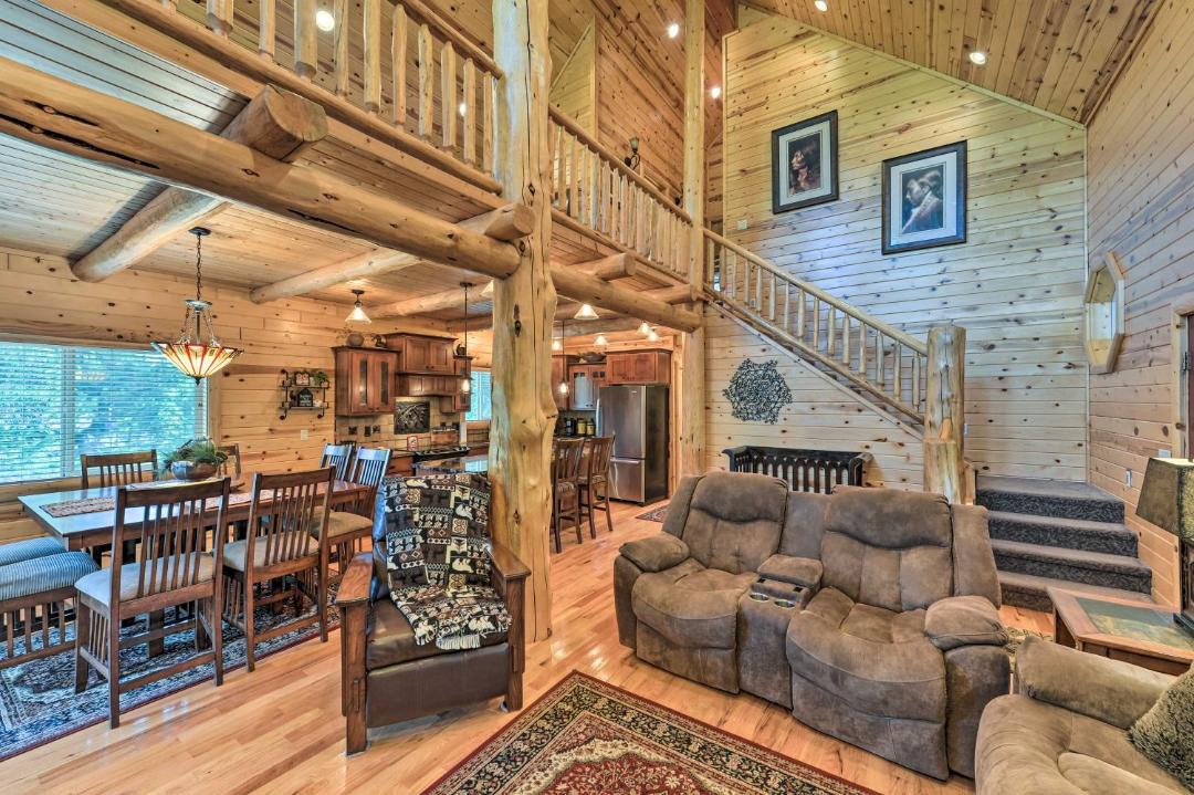 Photo of Livingroom in Island Park