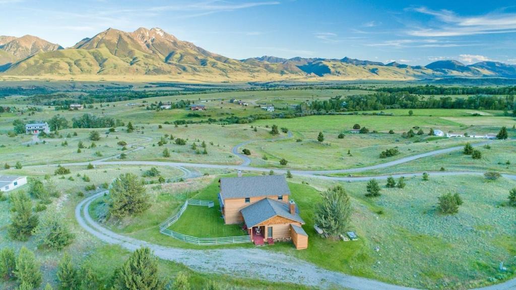 Photo of Outdoor in Emigrant