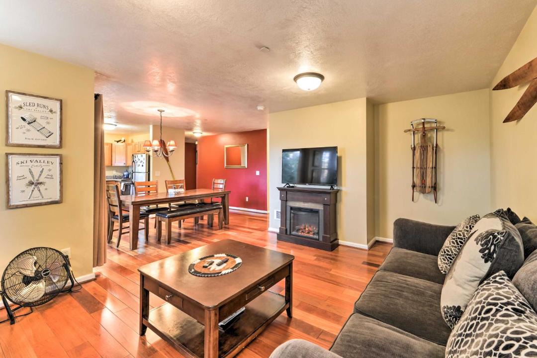 Photo of Livingroom in Sage Hen