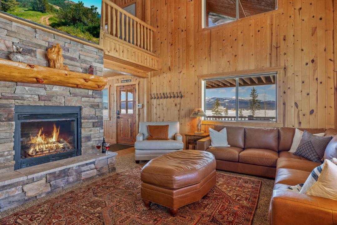 Photo of Livingroom in Island Park