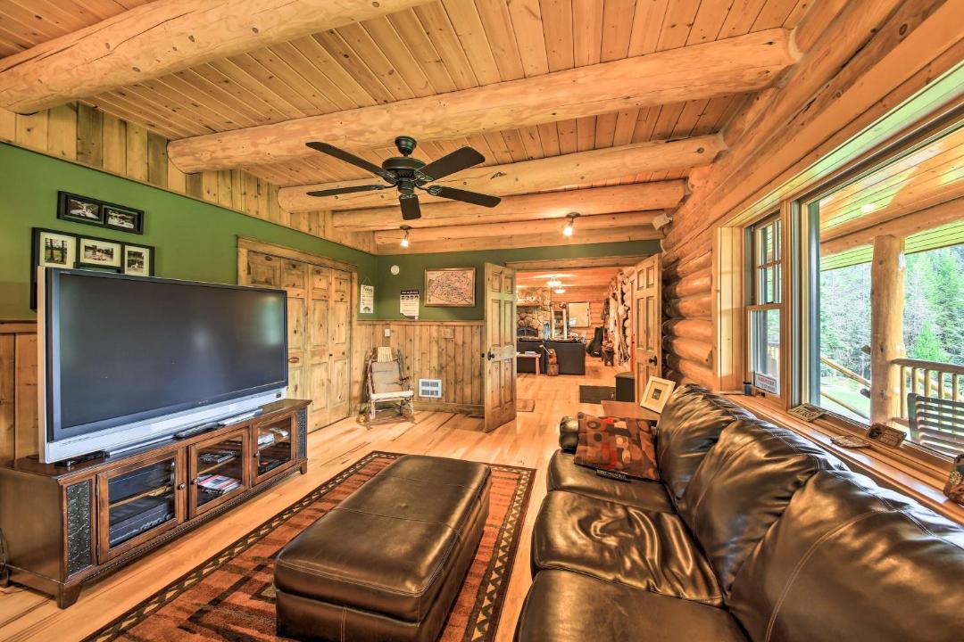 Photo of Livingroom in Troy