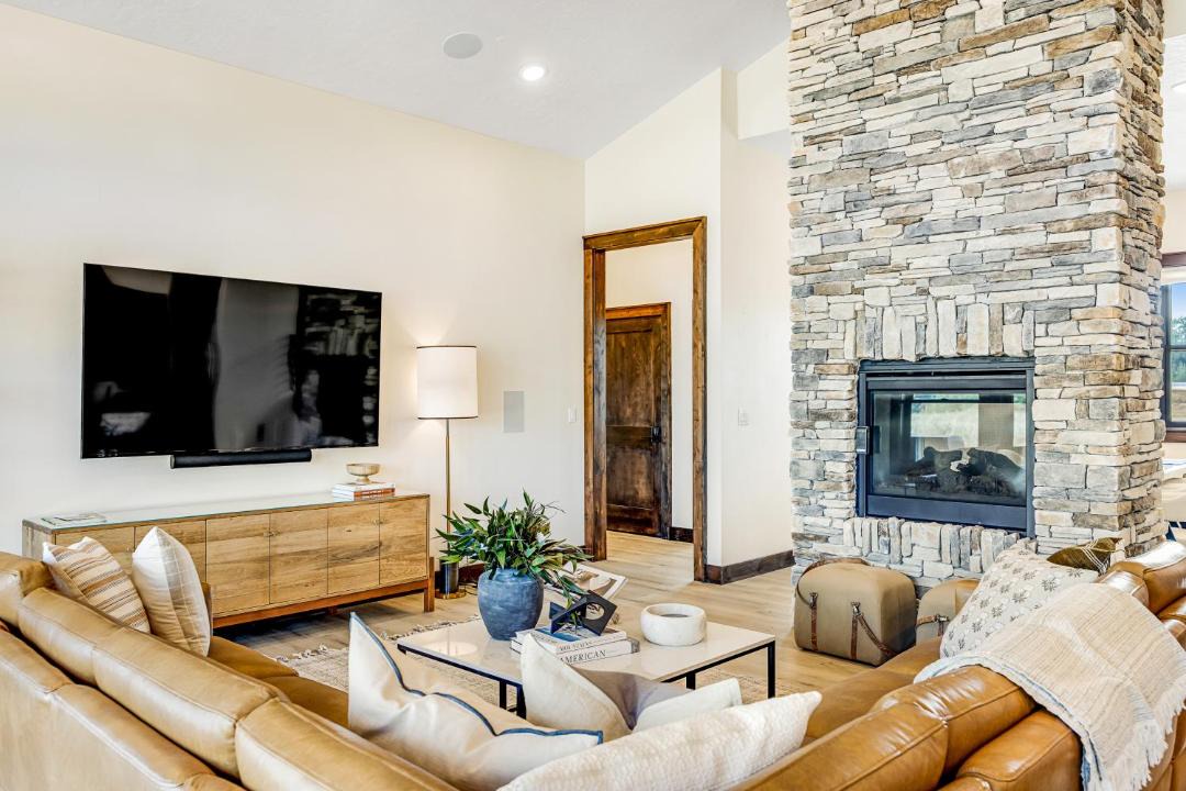 Photo of Livingroom in McCall