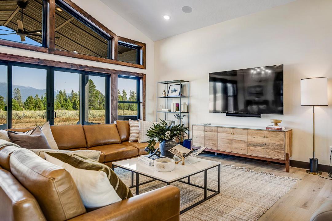 Photo of Livingroom in McCall