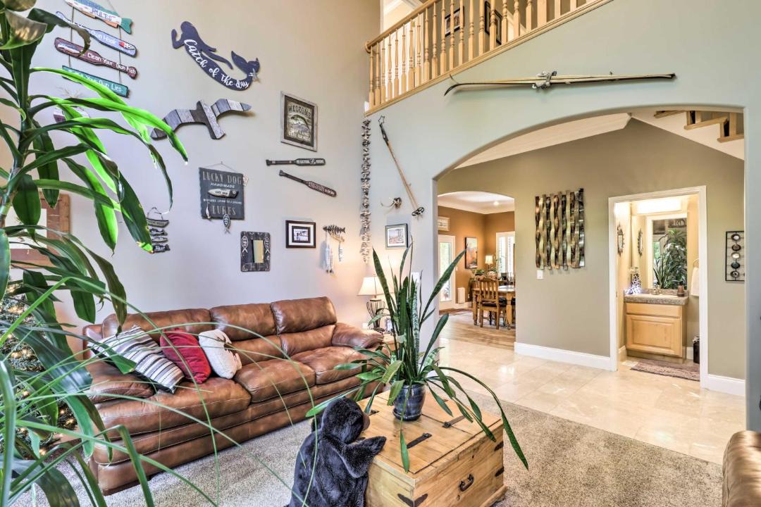 Photo of Livingroom in Millcreek