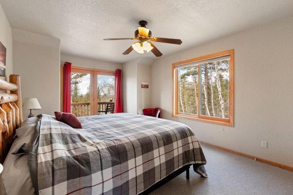 Photo of Bedroom in Lead