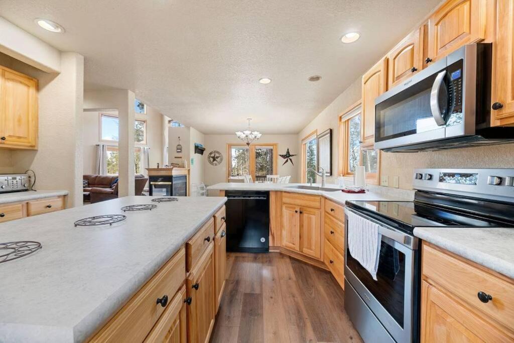 Photo of Kitchen in Lead
