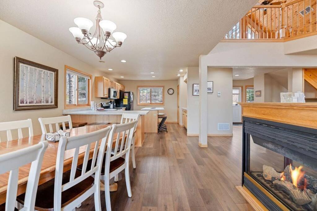Photo of Livingroom in Lead