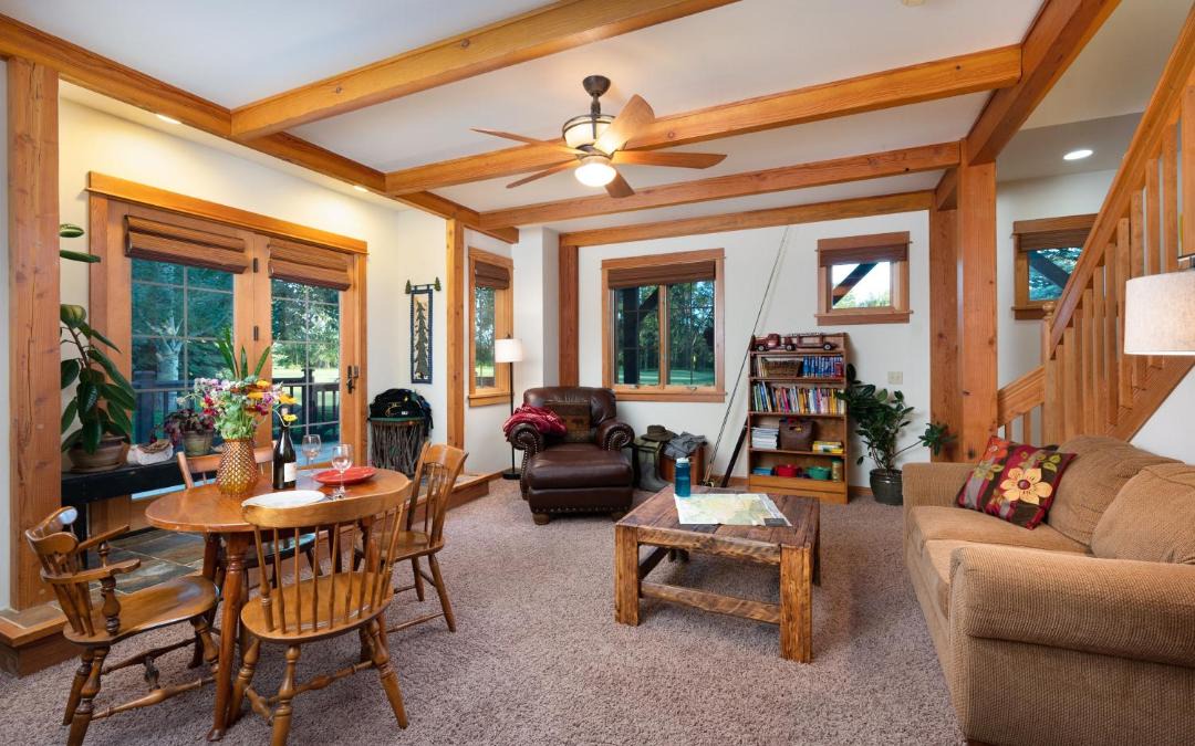 Photo of Livingroom in Bozeman