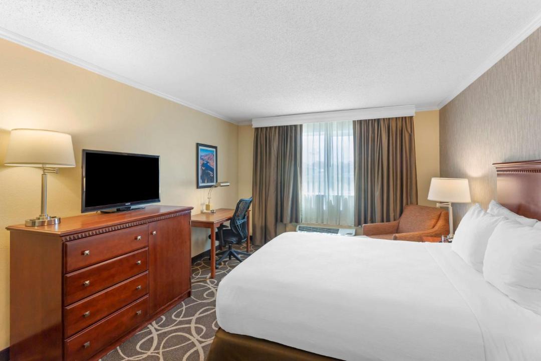 Photo of Bedroom in Heyburn