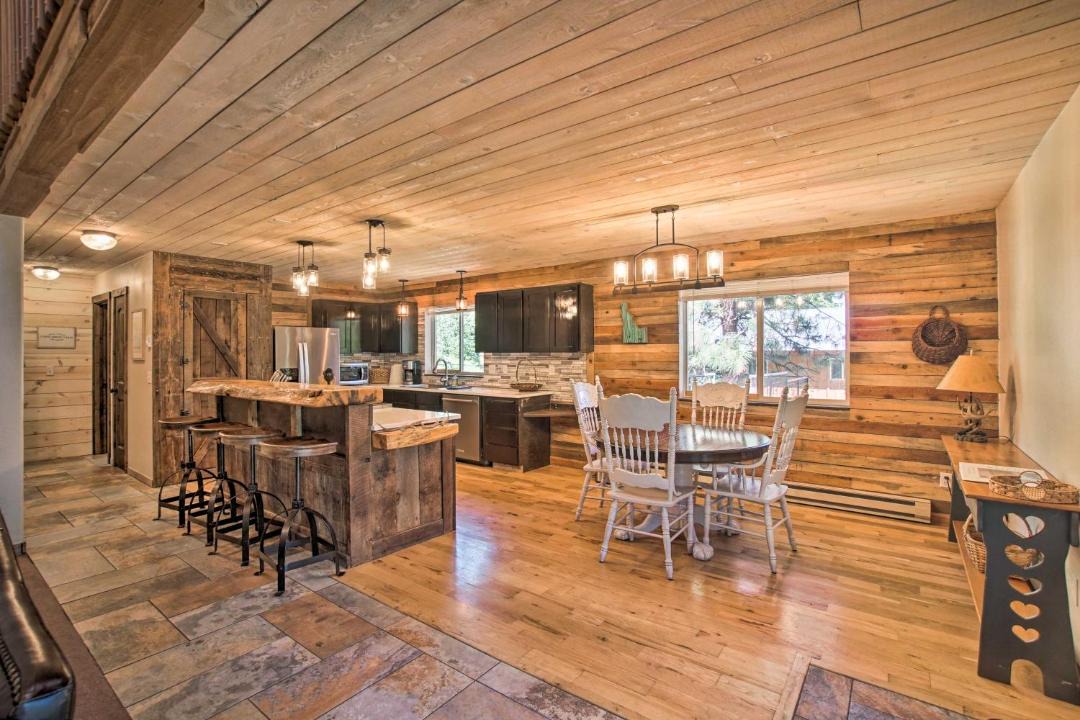 Photo of Livingroom in McCall